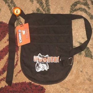 Black Hooters Pouch